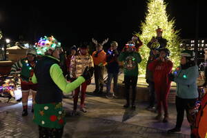 Carousel image 898e4b oylestown oliday ights ide
