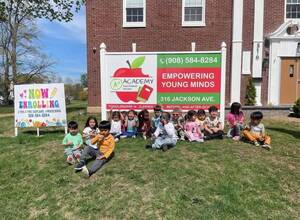 Carousel image 93a7791fa74c4347f49e img 7141