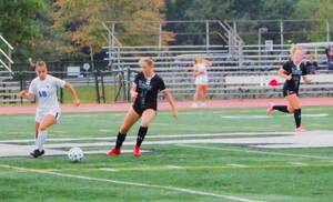 Carousel image a19e07b5cd4ead528073 img 6364   ridge girls soccer