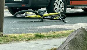 Carousel image a5f768 estfield crash bicycle
