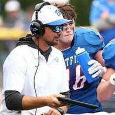 Carousel image b0116c estfield football andzel