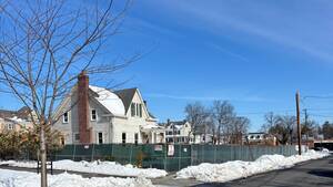 Carousel image c2f54a ills erris earsall ouse