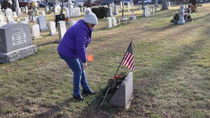 Carousel image c5ccdb reaths cross merica oylestown emetery