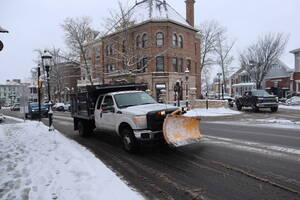 Carousel image d088ee snow in doylestown pa