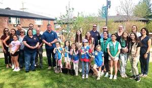 Carousel image de9cec4e2e5f615d48fb image 4