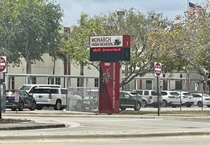 Carousel image e2e1748337afb11868fa img 2044