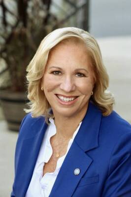 Carousel image e823b5b220dd656a2868 img 9084