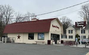 Carousel image e8cb3e17fcba915250aa img 0516