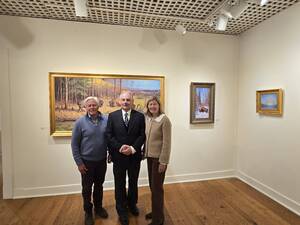 Carousel image ea0a2721f3e94c675cab image 4