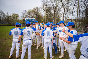 Carousel image f8e493 estfield baseball