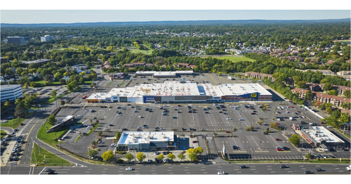 Large Gym to Open at The Plaza at Woodbridge Woodbridge/Carteret, NJ