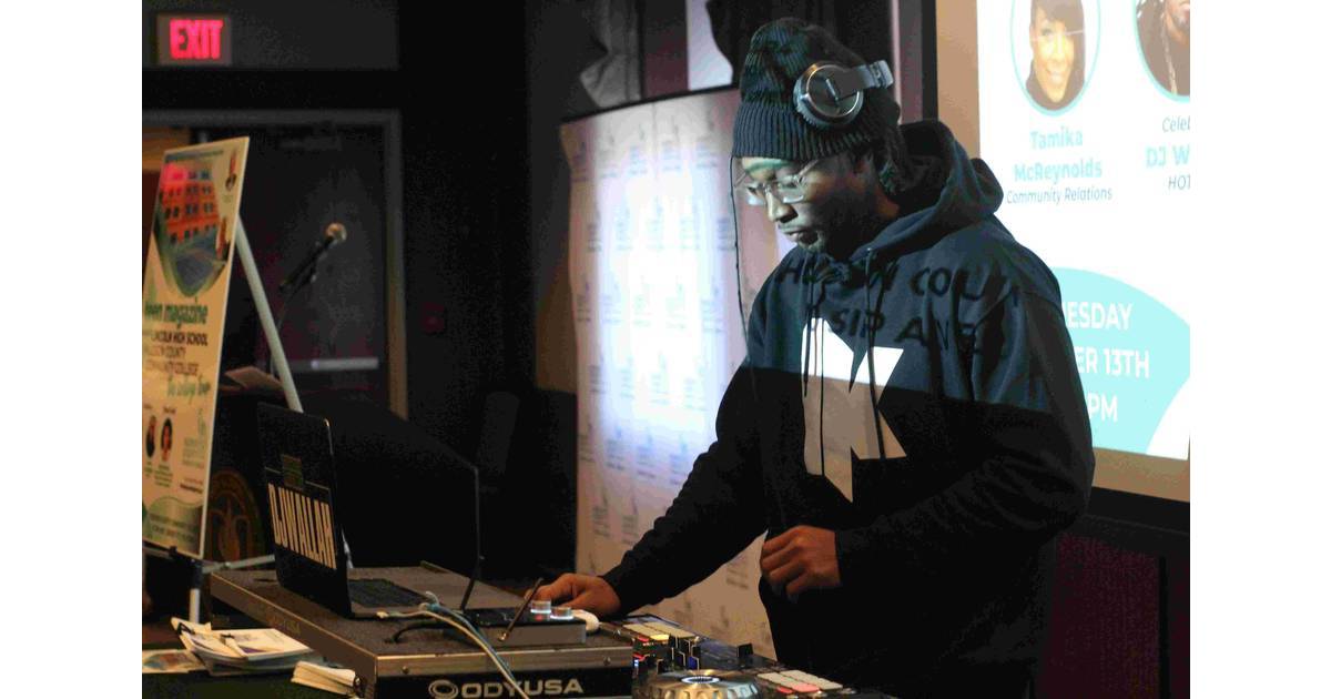 Teen Magazine Pep Rally Introduces Lincoln High School Students to HCCC ...