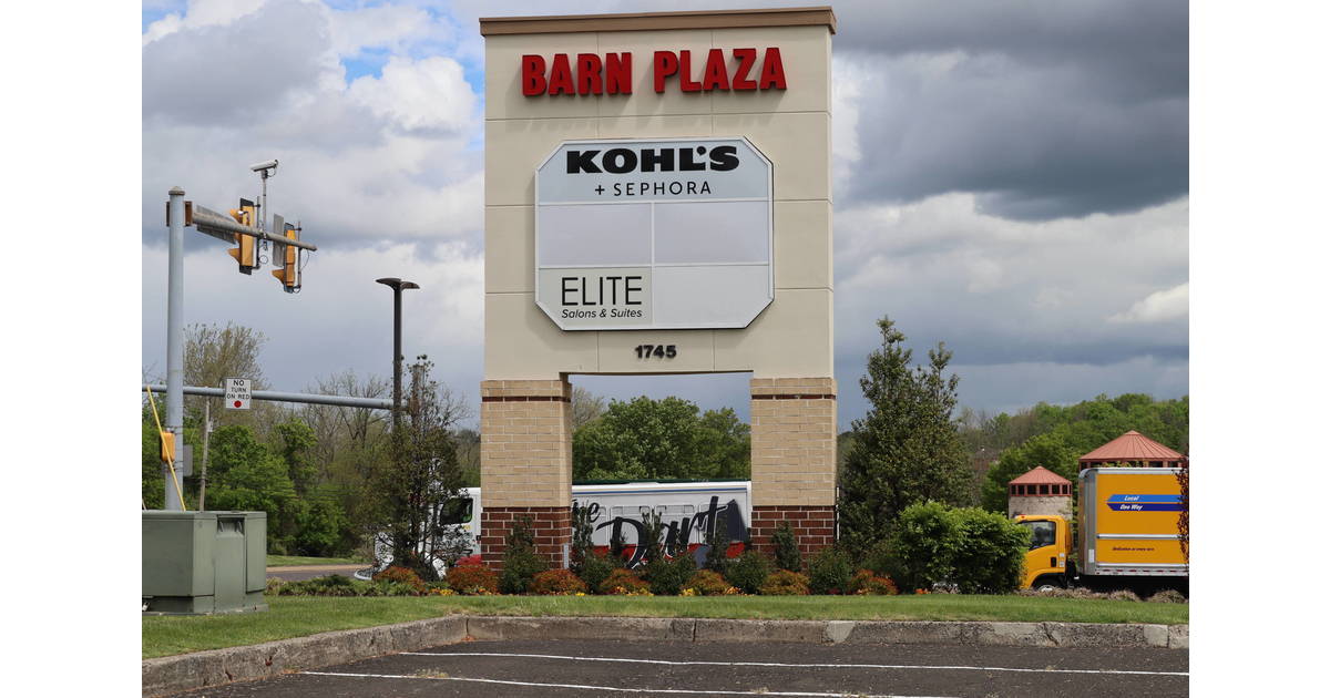 Doylestown Applebee’s Closes, Bringing More Change to Barn Plaza