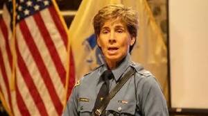 Carousel image 768efb eanne engemuhle