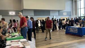 Carousel image db9878c59e54a462f073 job fair