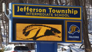 Carousel image a75d72e29fdea6cf0225 jthselectronicsign  1 