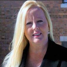 Carousel image 77c0e8a5cb0f7864219e kelly hoffman