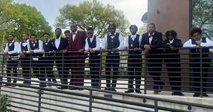 Carousel image 56b275eaf2eb9ac50ae3 kismet boys at the gala