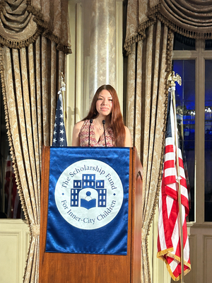 Carousel image a2e053e835ef1a4b27f2 kim yaro   sfic speech