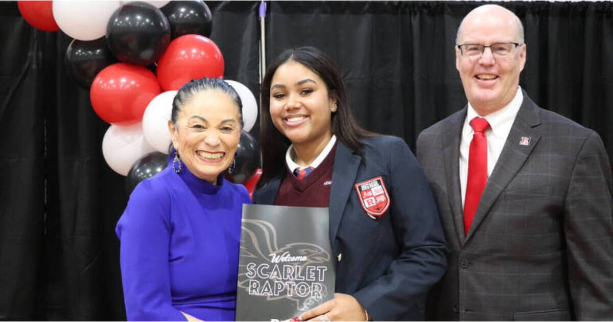 seniors-at-camden-s-leap-academy-charter-school-get-early-rutgers