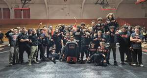 Carousel image 214dc1fc1b5bac02a862 lhs wrestling