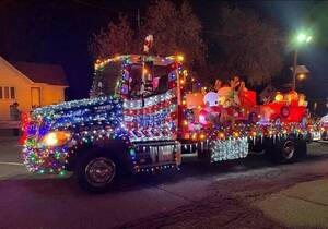 Carousel image add4ac0a46eafad29cea light parade04