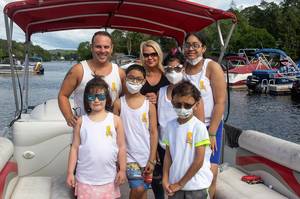 Carousel_image_46e46c9032d055646560_loveholdslife