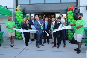 Carousel image f4e53a54a21a7ebe12fc lodi amazon fresh ribbon cutting