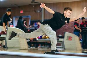 Carousel image 54cc94ebe0fce4fcd47e lps bowling  3