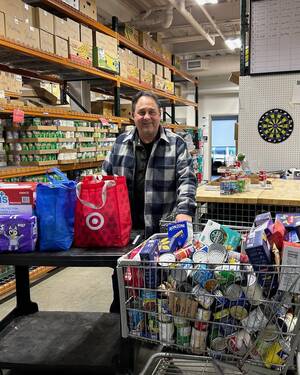 Carousel image 319960694bab1814f62b lunch break 