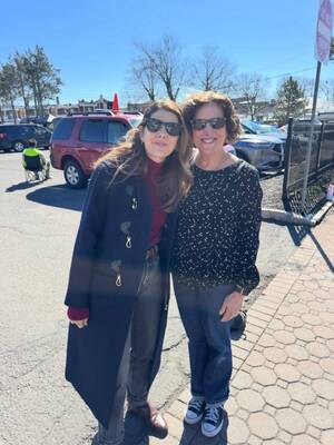 Carousel image clone 1710172 c68951f36d767f56fe92 marisatomeileeannmelochik