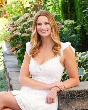 Carousel image fcaad426e0727e556773 madeline