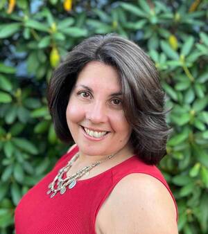 Carousel image 977c2793567ea0006159 m. carrell