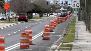Carousel image 56b9d660ad54d07d3f76 melbourne construction cones for a lane