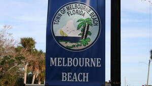 Carousel image c20bd1043884fd484eb8 melbourne beach banner sign
