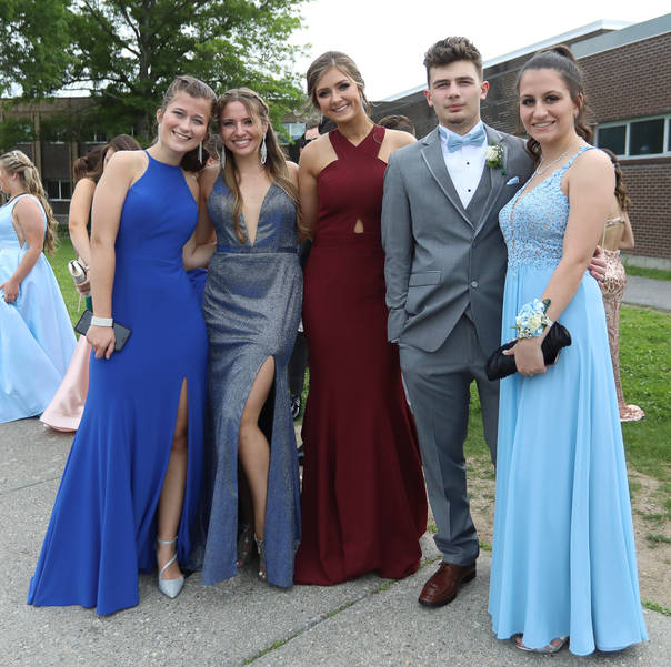 MHSprom-190607-010.jpg