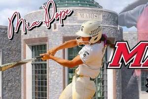 Carousel image 414bdd7102cbf21881e0 mia pope marist