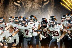 Carousel image 609a6ce7a23e8c0b06c1 middletown north football image