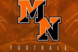 Carousel image bbf2f6af0e91efa92377 middletown north football