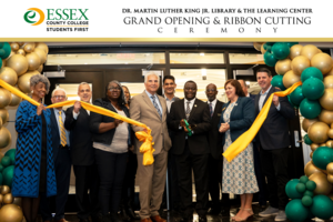Carousel image 37d8441eef102204af66 mlk ribbon cutting 1