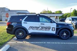 Carousel image 998ba6778e9d4bd21d82 mlpd suv