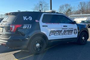 Carousel image e676ce3c3c60a8573f32 ml police car