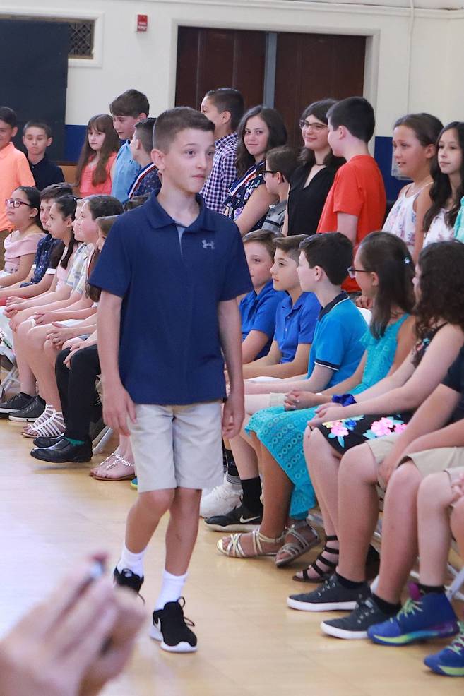 MN062419-LakeviewMovingUpCeremony 11.jpg