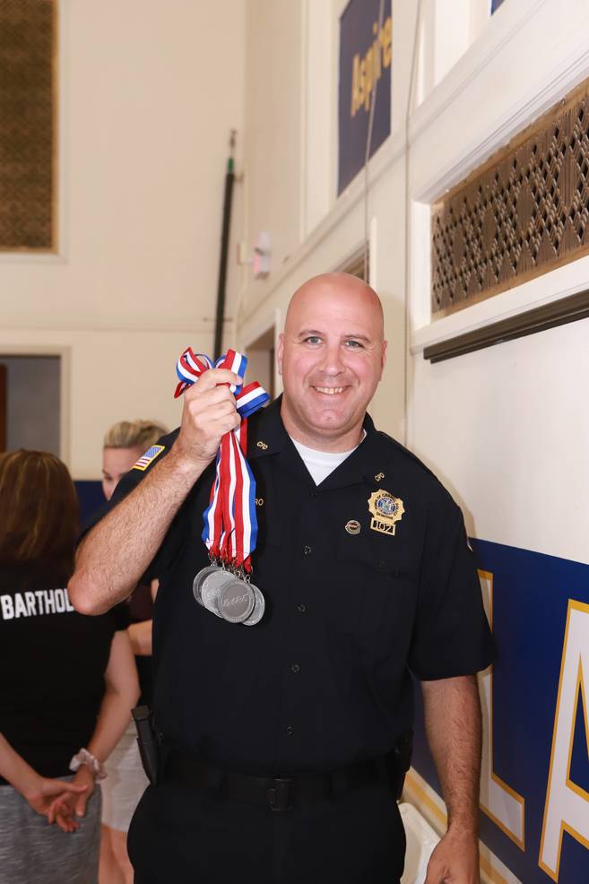 MN062419-LakeviewMovingUpCeremony 1.jpg