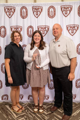 Carousel image caf134ce3dff8879d3ac molly edgington and parents