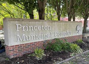 Carousel image 15e481a2144da5eab3de municipal center