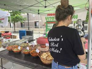 Carousel image 19f88cbaef795615fd1e mutz 4