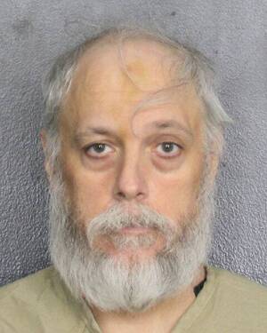 Carousel image 6953a832a3212dd5557b mugshot