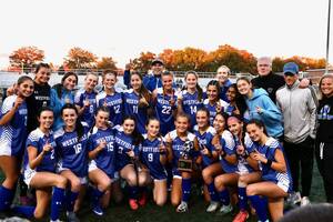Carousel image add95b estfield girls soccer