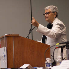 Carousel image clone 1661325 ad11af1c88e76fb6fc6c newsbg